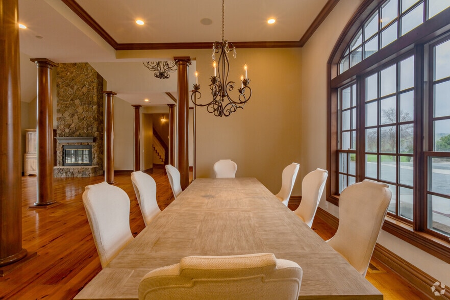 More Photos Of 12839 Airline Hwy, Paicines Winery Vineyard For Sale