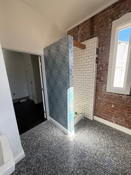 More Photos Of 466 Santa Fe Dr, Denver Office Residential For Lease