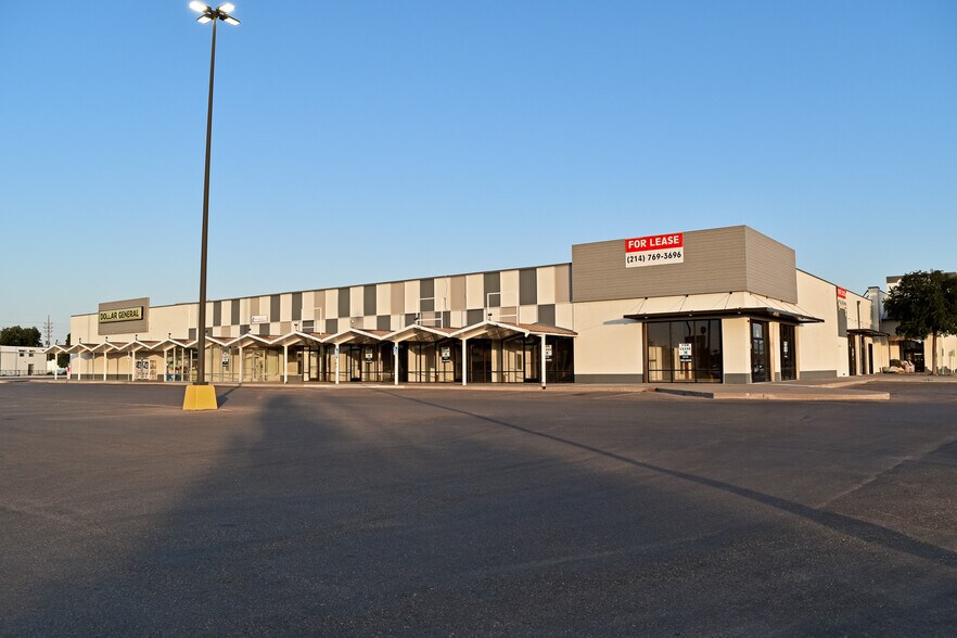 More Photos Of 5002 34th St, Lubbock Unknown For Lease