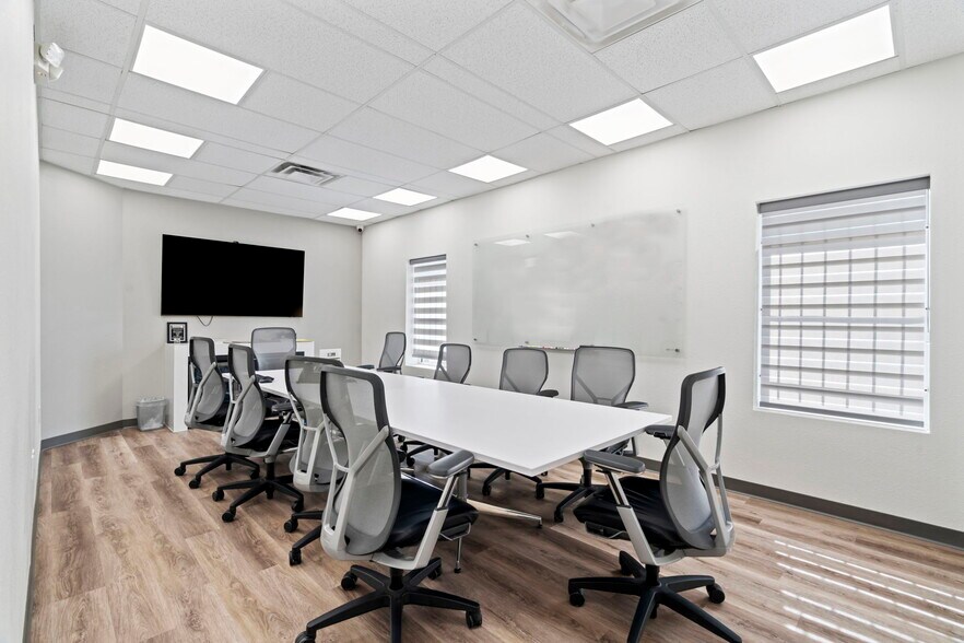 More Photos Of 3664 Walnut Bend Ln, Houston Office For Lease