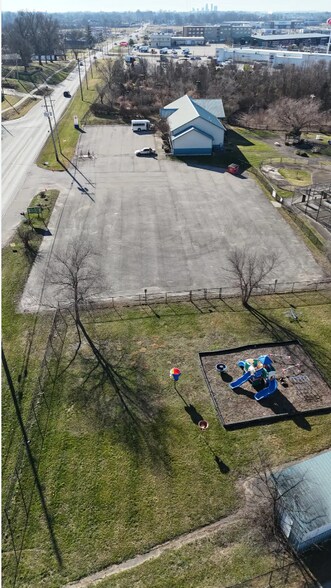More Photos Of 4601 Hamburg Pike, Jeffersonville Amusement Park For Lease