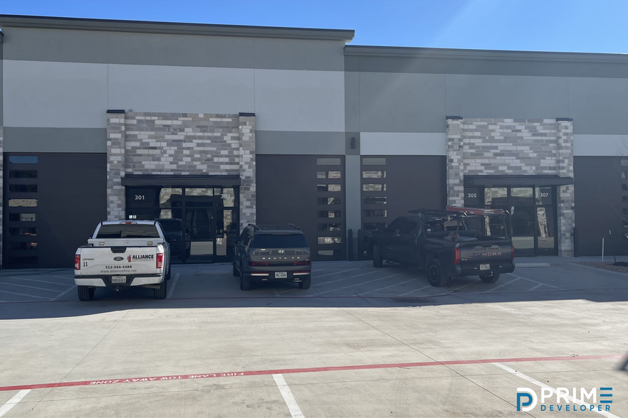 More Photos Of 15901 Ronald Reagan Blvd, Leander Unknown For Lease