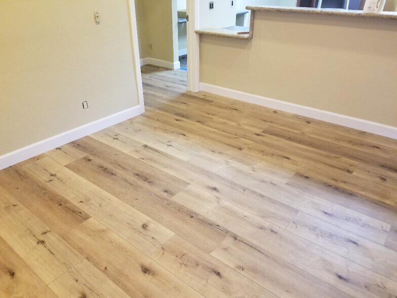 More Photos Of 3927 Waring Rd, Oceanside Medical For Lease