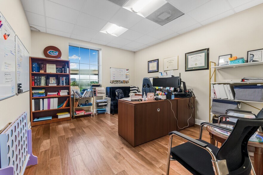 More Photos Of 3615 E Frontage Rd, Tampa Office Residential For Sale