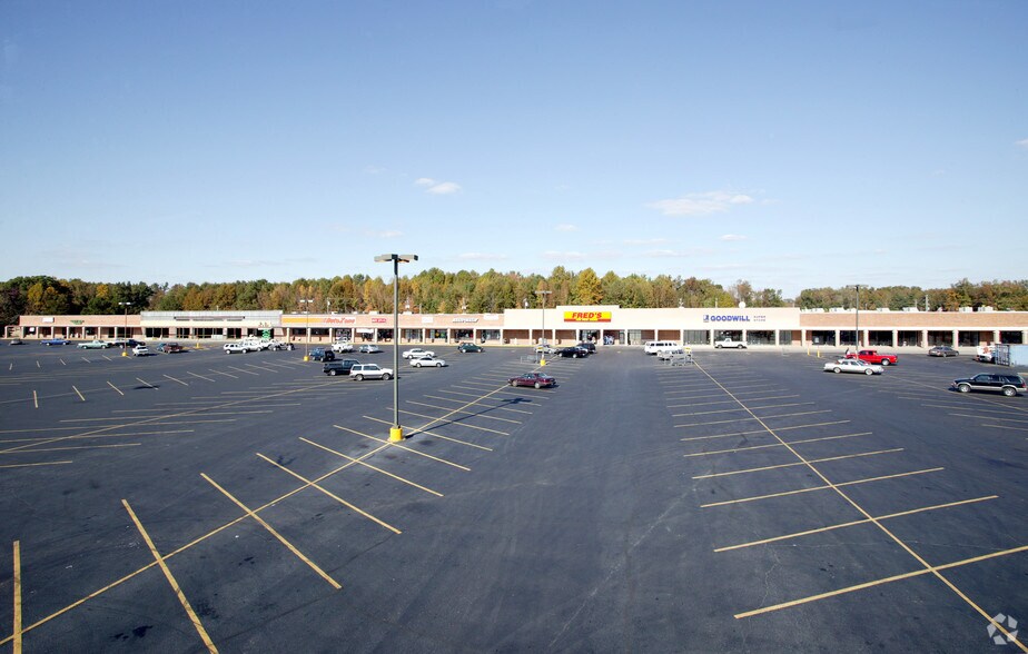 More Photos Of 2161 Hillsboro Blvd, Manchester General Retail For Lease