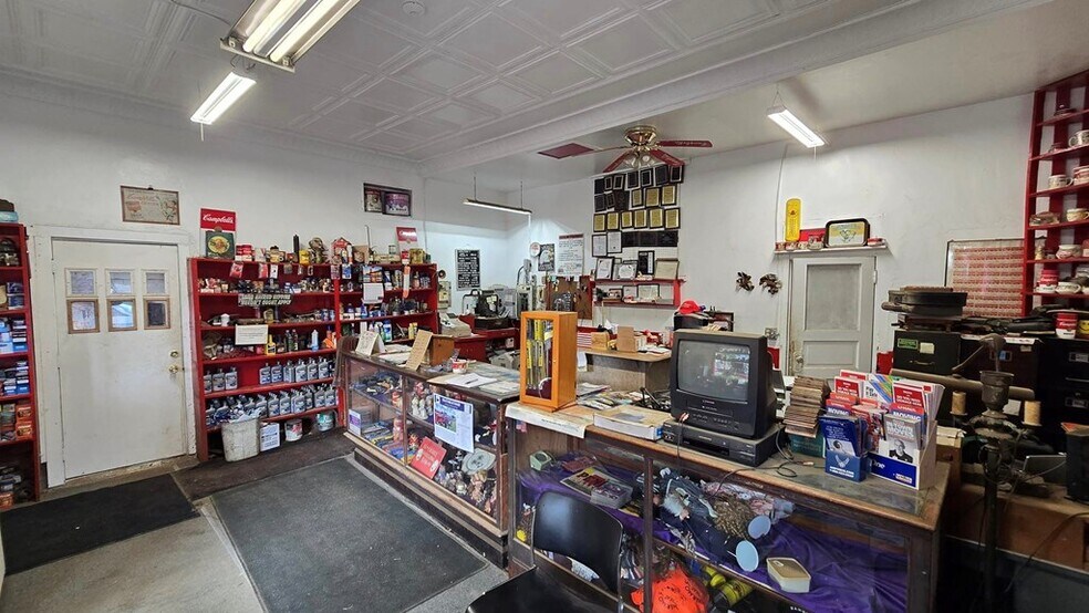 More Photos Of 311 W Broad St, New Bethlehem Specialty For Sale