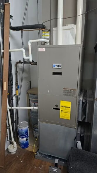 More Photos Of 14165 Robert Paris Ct, Chantilly Medical For Lease