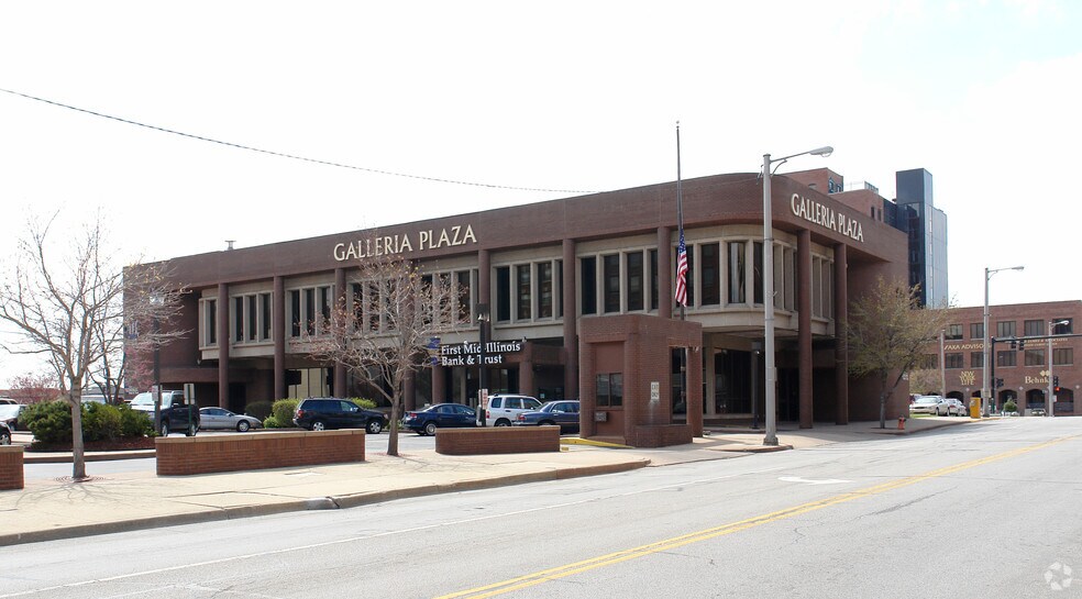 Primary Photo Of 111 E Main St, Decatur Office For Lease