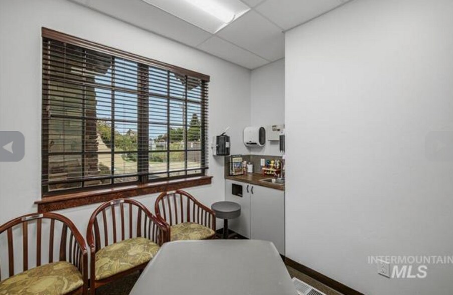 More Photos Of 1588 W Cayuse Creek Dr, Meridian Medical For Sale