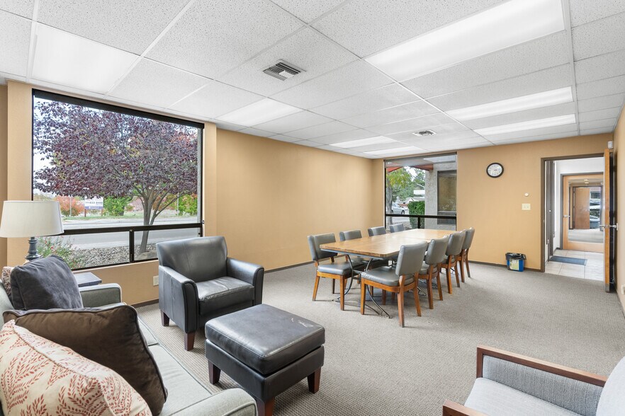 More Photos Of 4450 El Camino Real, Atascadero Office For Sale