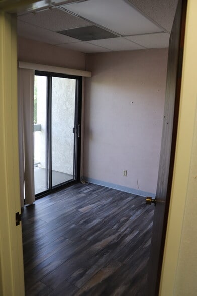 More Photos Of 770 Magnolia Ave, Corona Medical For Lease
