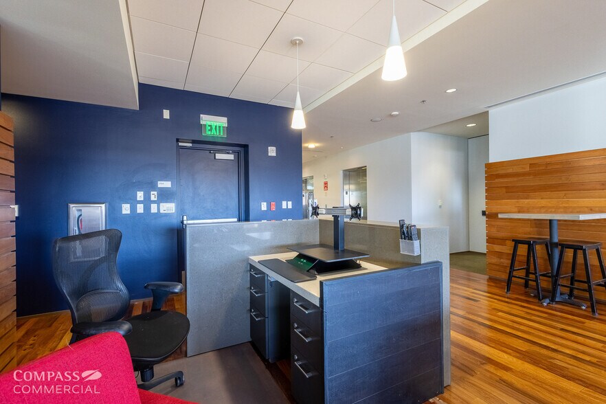 More Photos Of 360 SW Bond St, Bend Office For Lease