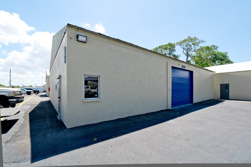 More Photos Of 6152 15th St E, Bradenton Warehouse For Lease