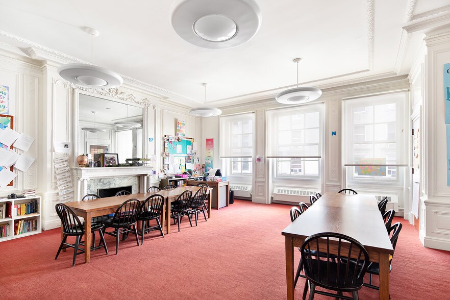 More Photos Of 2 E 82nd St, New York Schools For Sale