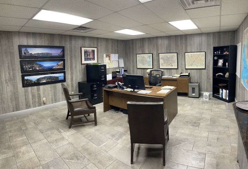 More Photos Of 6354 Warren Dr, Norcross Distribution For Sale