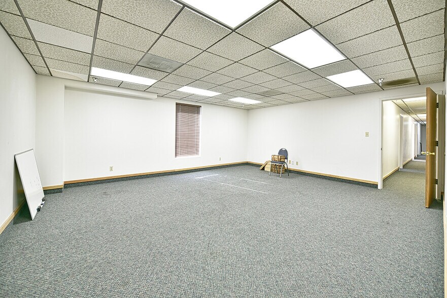 More Photos Of 1744 Forrest Way, Carson City Manufacturing For Sale