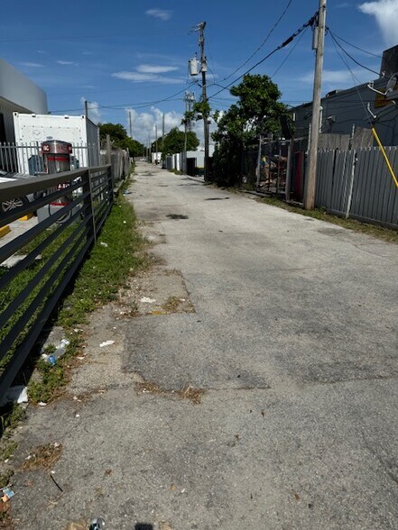 More Photos Of 1222 Nw 29th St, Miami Medical For Sale