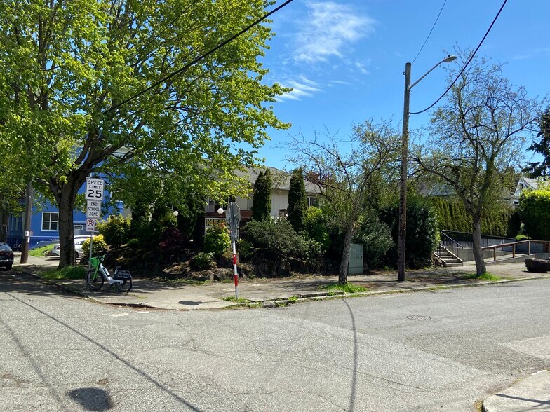 More Photos Of 2605 E Cherry St, Seattle Restaurant For Sale