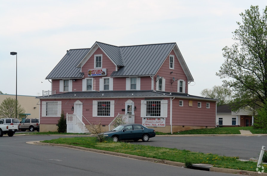 More Photos Of 9201 Prescott Ave, Manassas Storefront Retail Residential For Sale