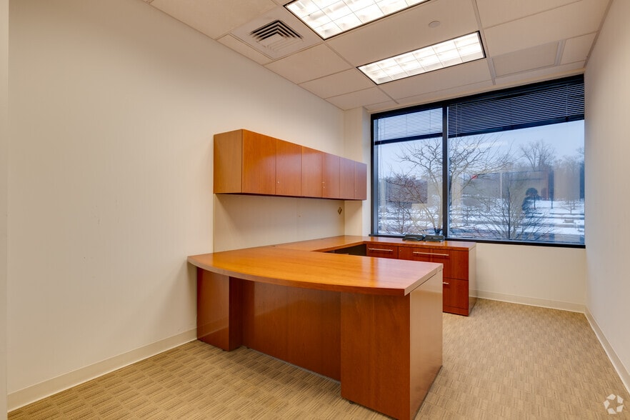 More Photos Of 120 Mountainview Blvd, Basking Ridge Office For Sale