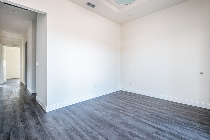 More Photos Of 2001 Auburn Hills Pky, McKinney Office For Lease