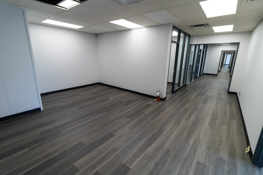More Photos Of 3501 23rd St NE, Calgary Warehouse For Lease