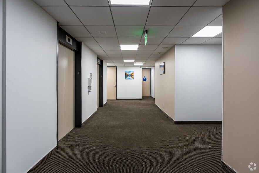 More Photos Of 18345 Ventura Blvd, Tarzana Medical For Lease