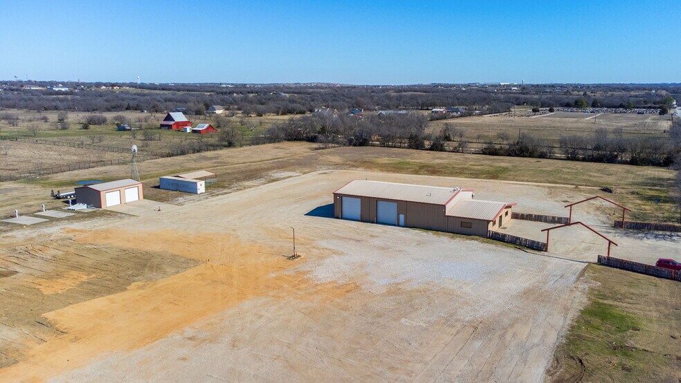 More Photos Of 7240 Jackson Rd, Krum Light Manufacturing For Lease