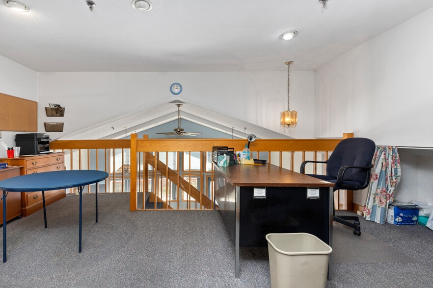 More Photos Of 218 Mill Rd, Woodstock Congregate Senior Housing For Sale