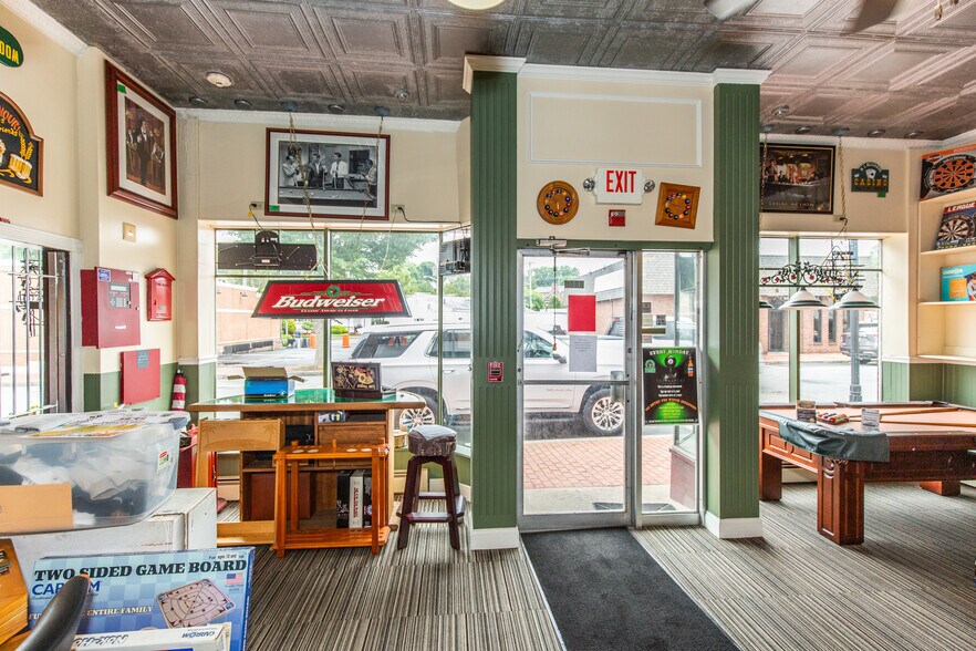 More Photos Of 2020-2026 Smith St, North Providence Freestanding For Sale