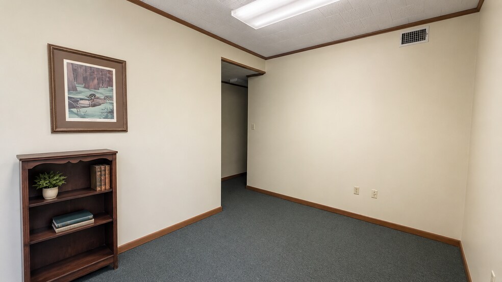 More Photos Of 2223 Quail Run, Baton Rouge Medical For Lease