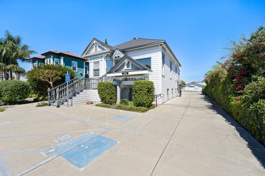 More Photos Of 8336 Brentwood Blvd, Brentwood Office Residential For Sale