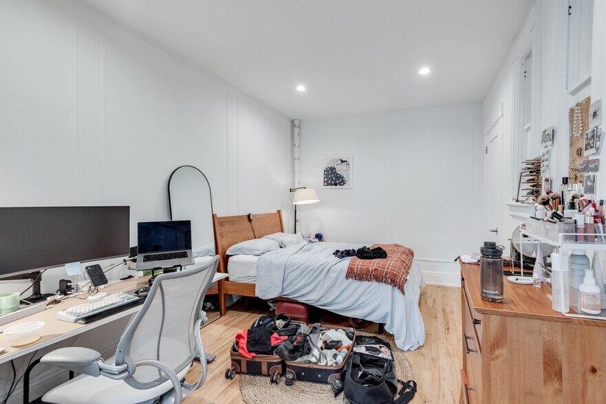 More Photos Of 272 Smith St, Brooklyn Apartments For Sale