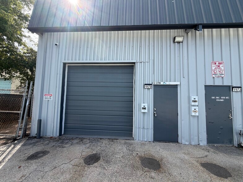 Primary Photo Of 1173-1179 SW 1st Way, Deerfield Beach Industrial For Lease