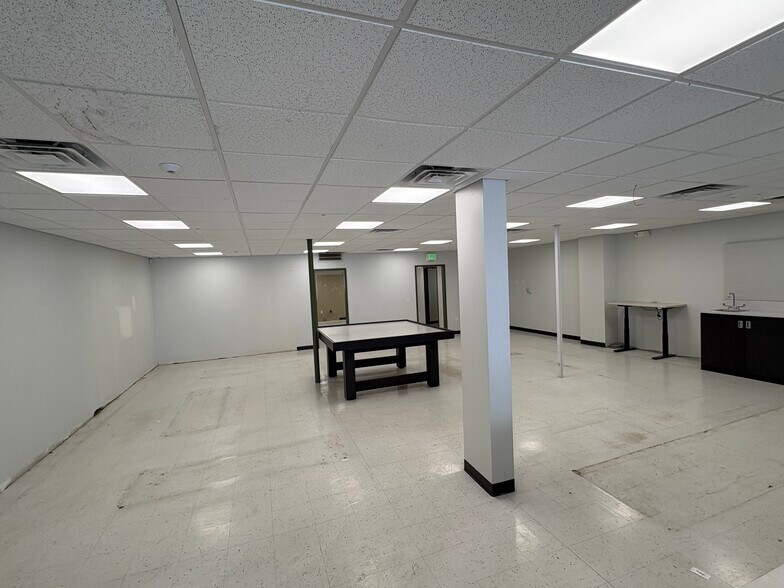 More Photos Of 601-603 19th St, Watervliet Drugstore For Sale