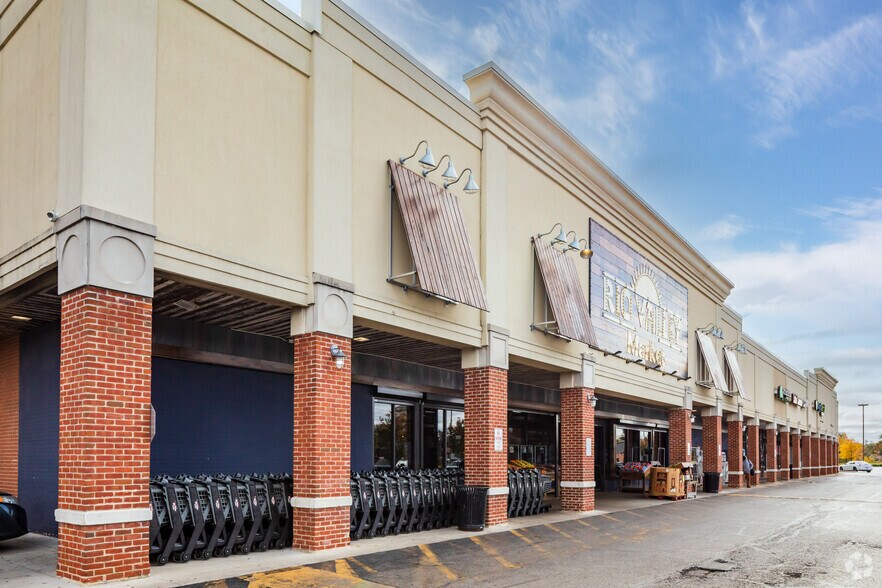 More Photos Of 2700-2745 Mannheim Rd, Franklin Park Unknown For Lease