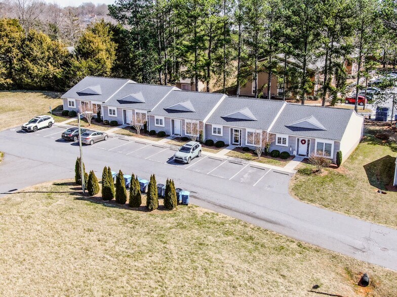 More Photos Of 125 1st Avenue Dr SE, Taylorsville Apartments For Sale