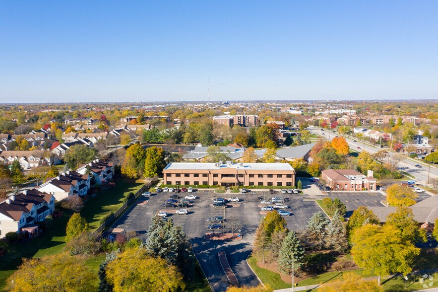 More Photos Of 355 W Dundee Rd, Buffalo Grove Medical For Lease