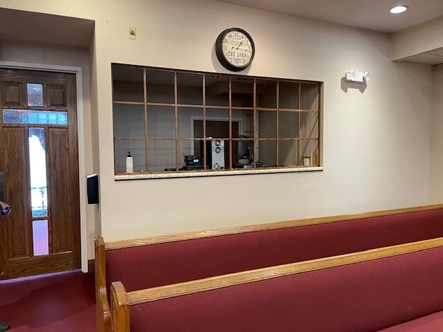 More Photos Of 901 N Prospect Ave, Springfield Freestanding For Sale