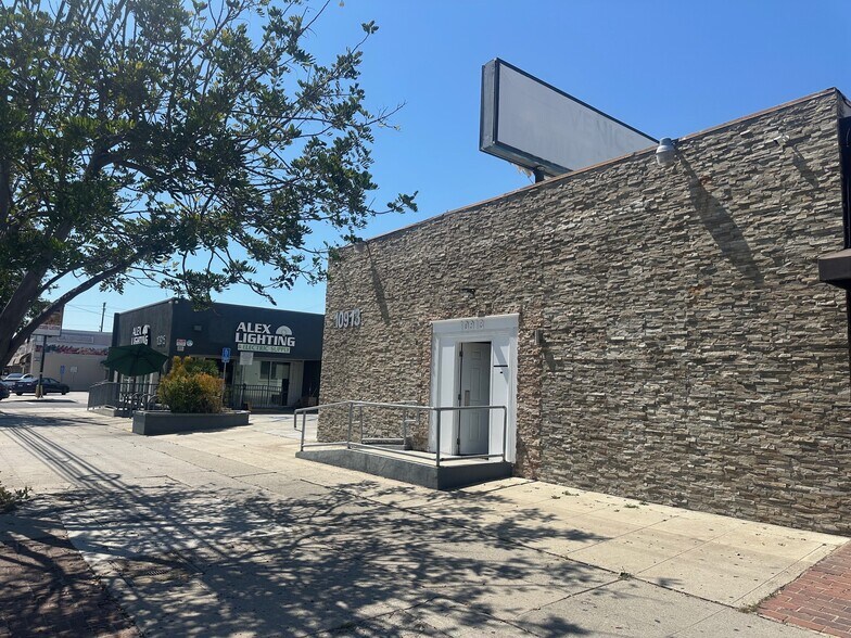 More Photos Of 10913 Venice Blvd, Los Angeles Medical For Lease