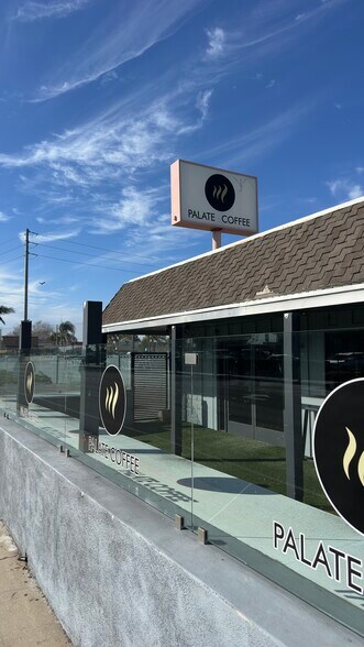 More Photos Of 10051 McFadden Ave, Westminster Fast Food For Lease