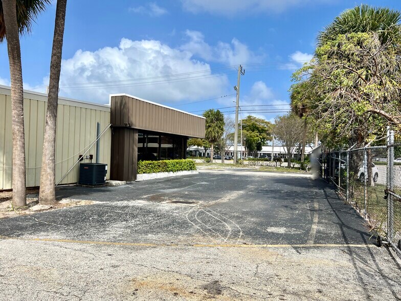 More Photos Of 3101 N Federal Hwy, Pompano Beach Freestanding For Sale