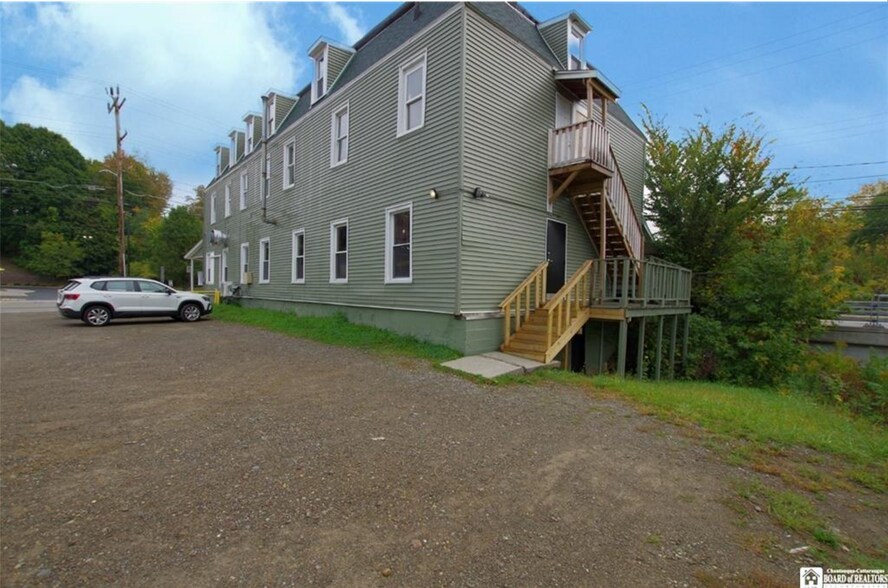 More Photos Of 1414 E 2nd St, Jamestown Flex For Sale