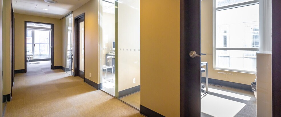 More Photos Of 480 Robson St, Vancouver Apartments For Lease