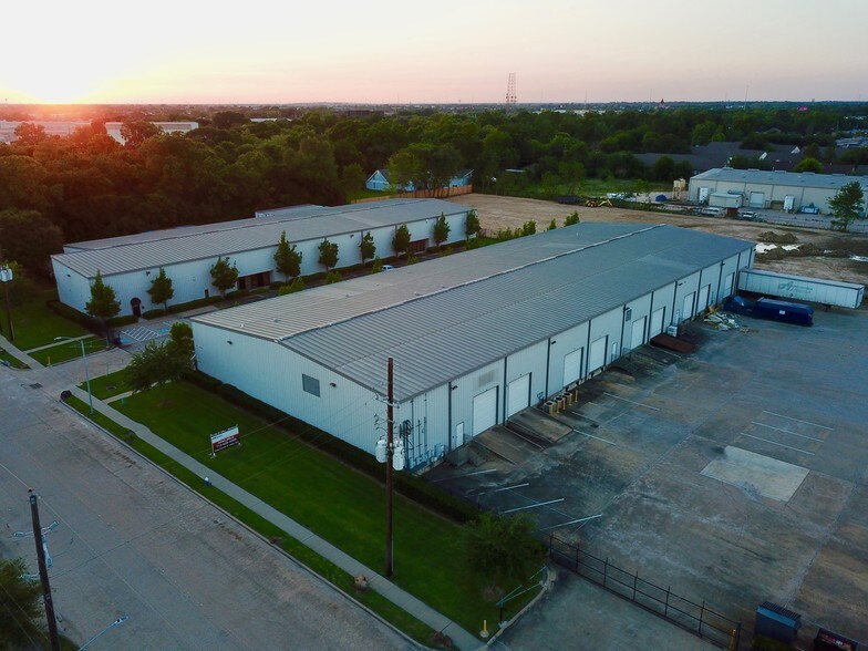 Primary Photo Of 5611 Guhn Rd, Houston Warehouse For Lease