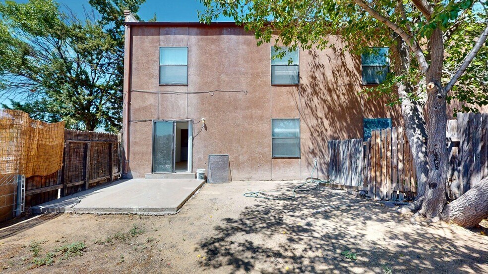 More Photos Of 1000 Meadowlark Ct SE, Rio Rancho Apartments For Sale