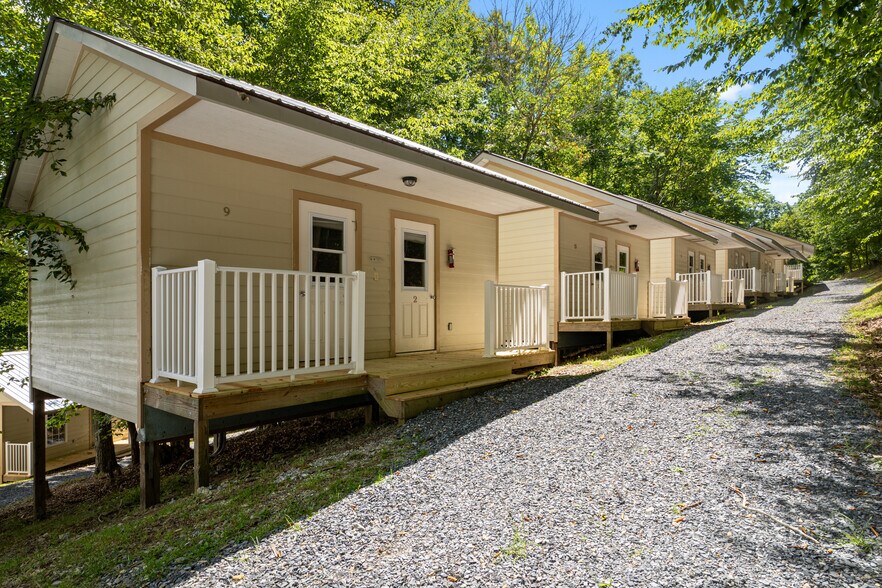 More Photos Of 4100 Adventure Base Rd, Radford Specialty For Sale