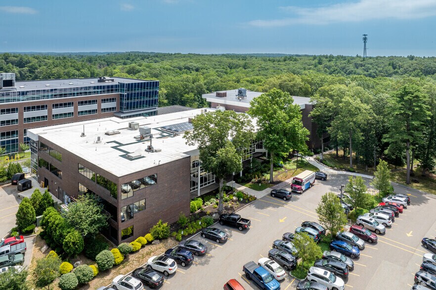 More Photos Of 50 Dunham Ridge, Beverly Office For Lease