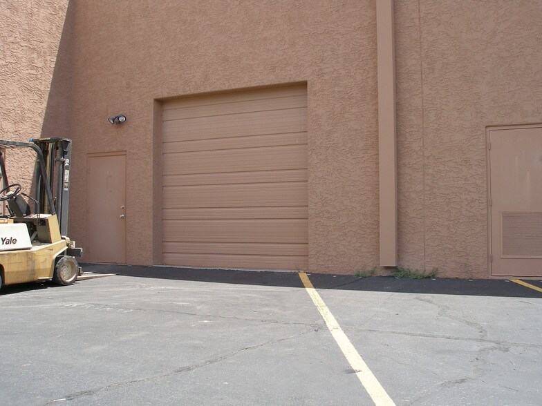 More Photos Of 16508 E Laser Dr, Fountain Hills Distribution For Lease