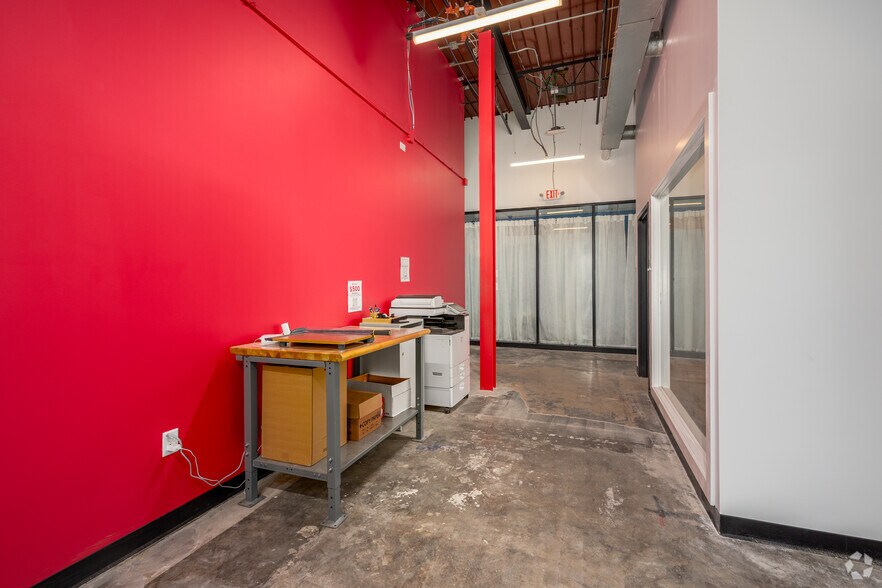 More Photos Of 20 W 14th Ave, North Kansas City Coworking Space